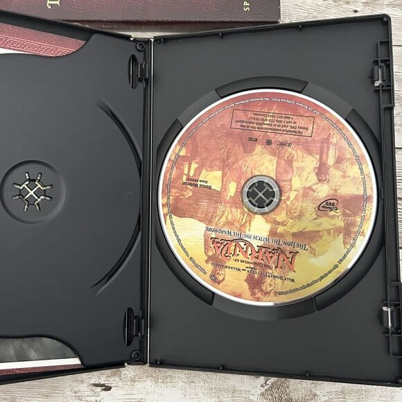 4/$25 The Chronicles of Narnia The Lion, the Witch and the Wardrobe (VERY GOOD) - Picture 5 of 5